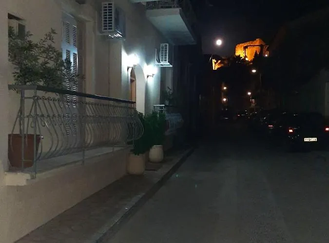 Apartman Xenios Zeus 1 *