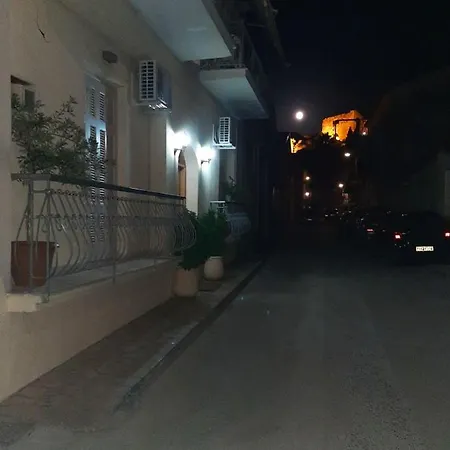 Apartman Xenios Zeus 1 *