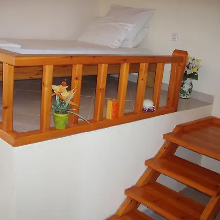 Xenios Zeus 1 Apartman *